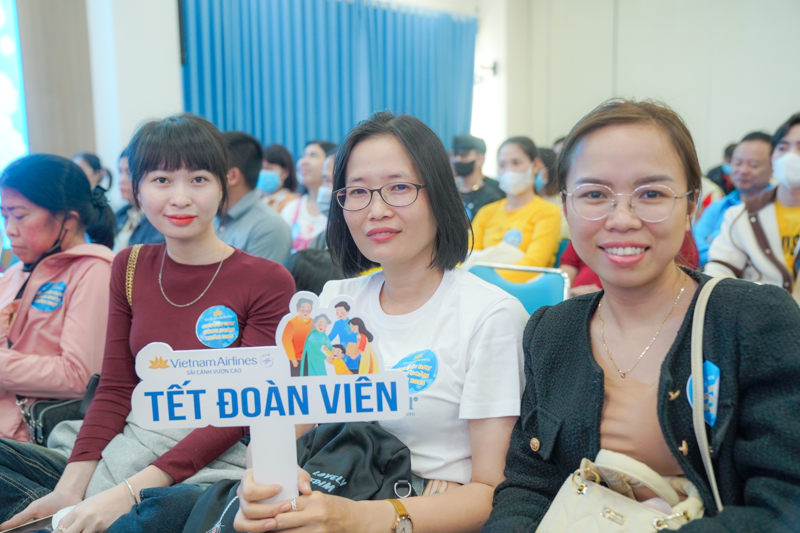 Tết về tr&ecirc;n những chuyến bay đặc biệt- Ảnh 4.