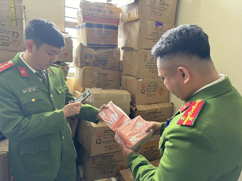 C&ocirc;ng an TP HCM cảnh b&aacute;o khẩn trong những ng&agrave;y Tết- Ảnh 1.