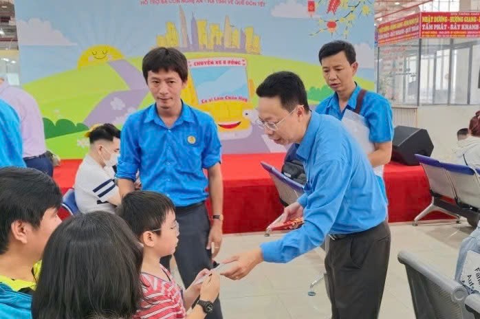 Niềm vui tr&ecirc;n những chuyến xe 0 đồng- Ảnh 9.