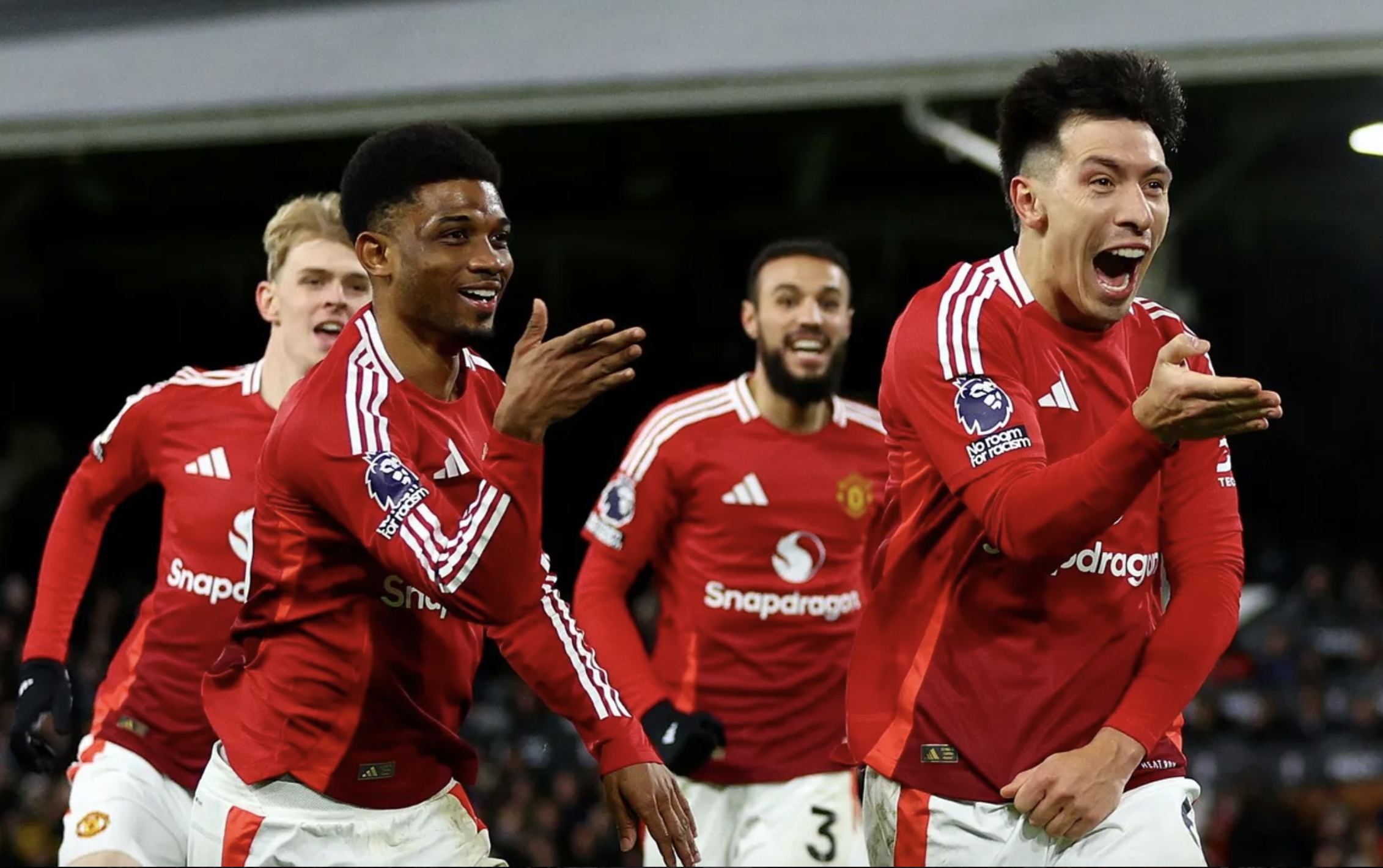 Trung vệ lập c&ocirc;ng, Man United tho&aacute;t hiểm tại Craven Cottage- Ảnh 3.