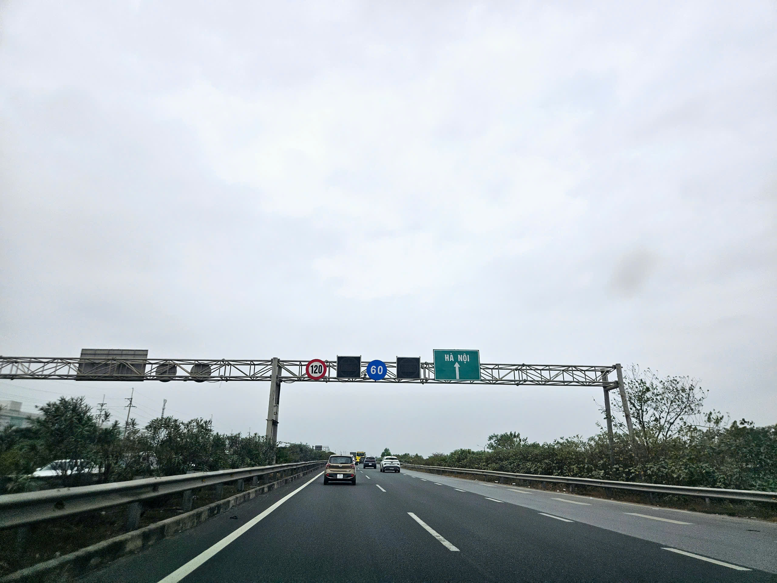H&agrave;nh tr&igrave;nh l&aacute;i &ocirc; t&ocirc; 4 ng&agrave;y từ TP HCM về H&agrave; Nội đ&oacute;n Tết- Ảnh 14.