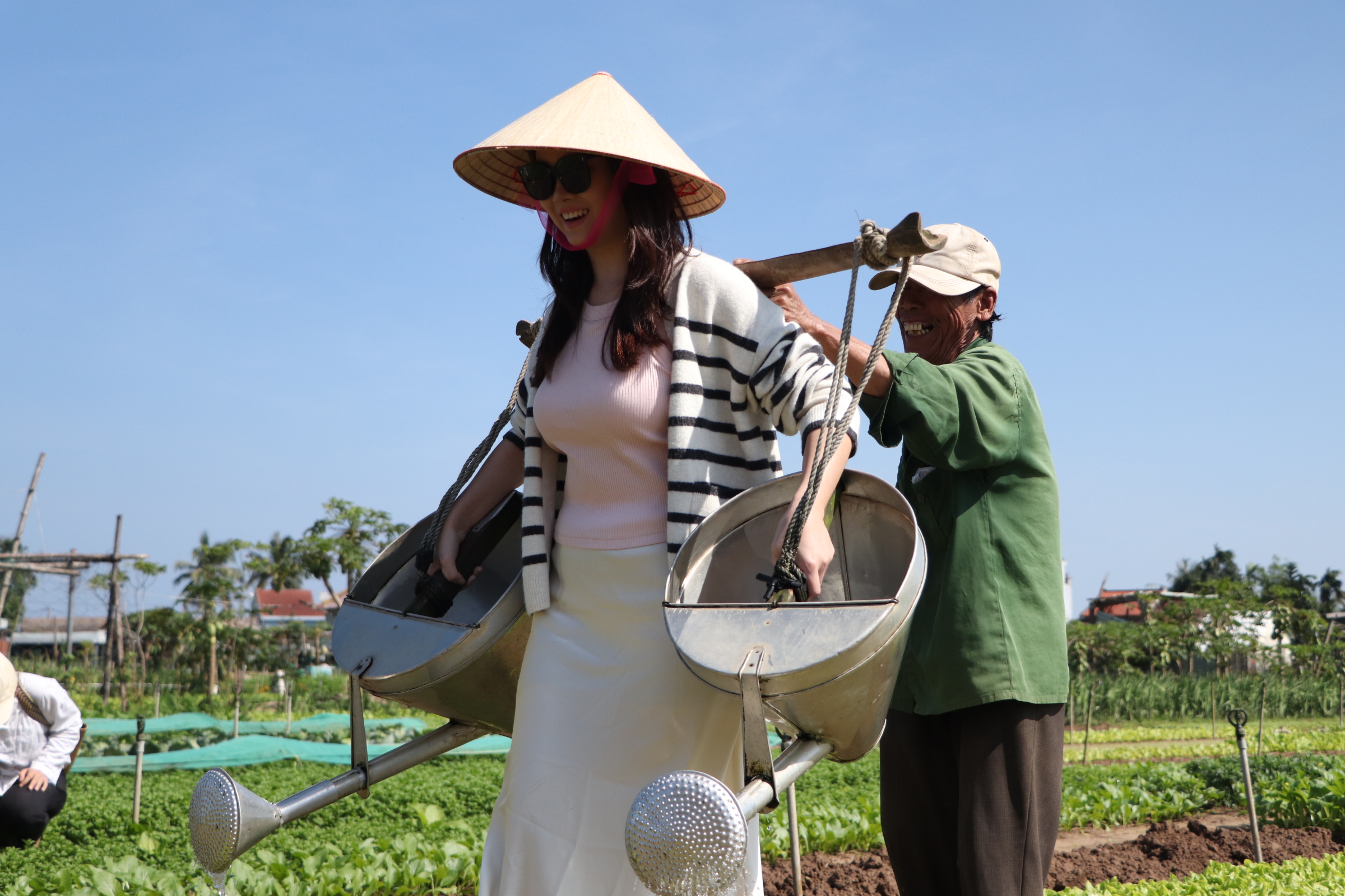 &ldquo;L&agrave;ng du lịch tốt nhất&rdquo; thế giới c&oacute; g&igrave; khiến du kh&aacute;ch m&ecirc; mẩn?- Ảnh 8.