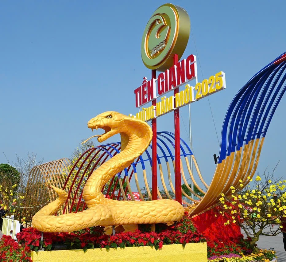 Linh vật rắn của tỉnh, th&agrave;nh n&agrave;o đẹp nhất Tết Ất Tỵ 2025?- Ảnh 2.
