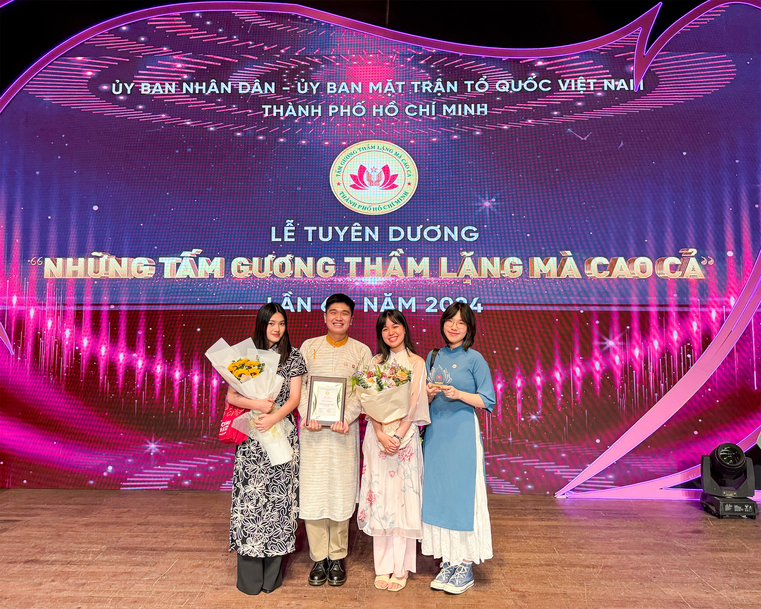 Những người trẻ "l&agrave;m mới" lịch sử- Ảnh 25.
