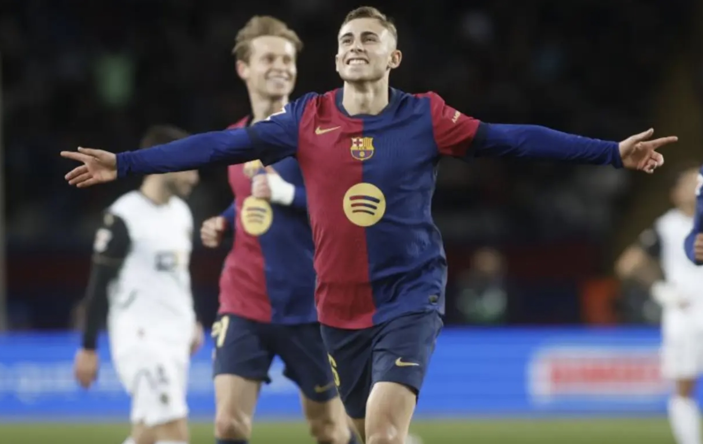Barcelona mở đại tiệc 8 bàn, trở lại đường đua La Liga- Ảnh 2.