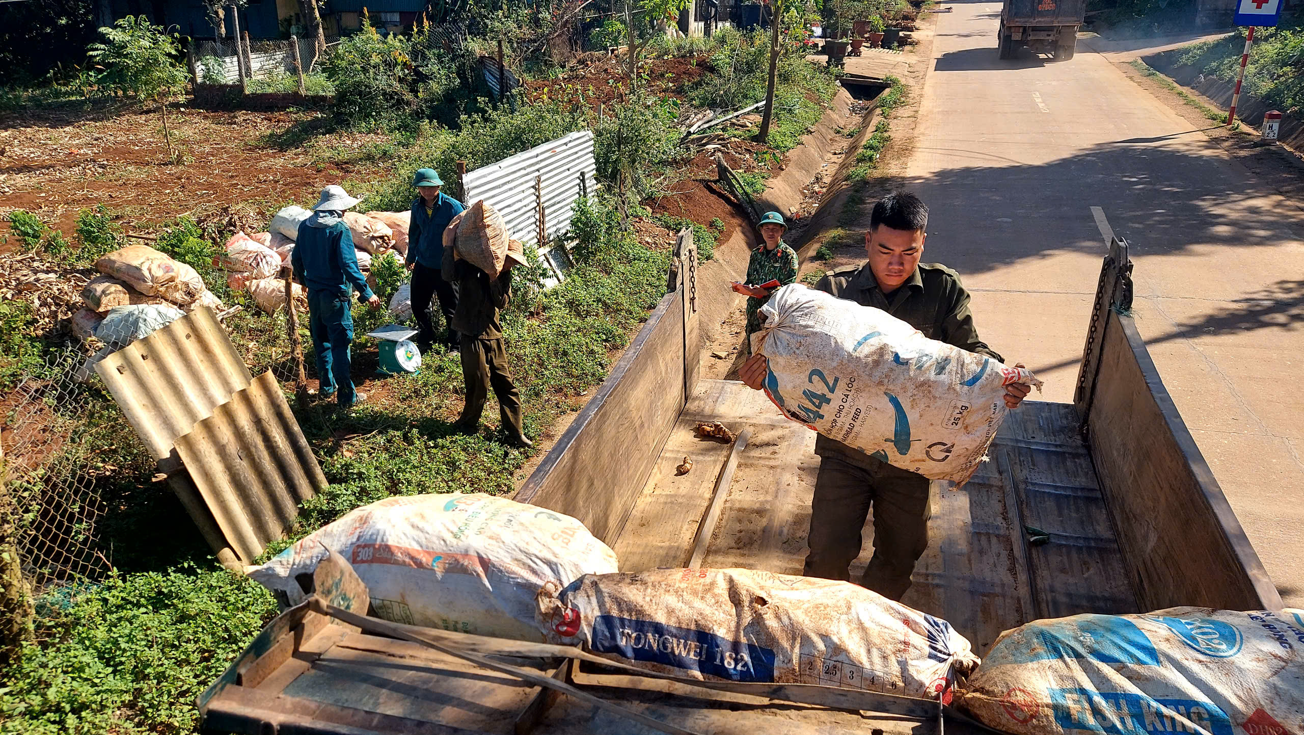 Miến dong của "bộ đội 337" - Ảnh 4.