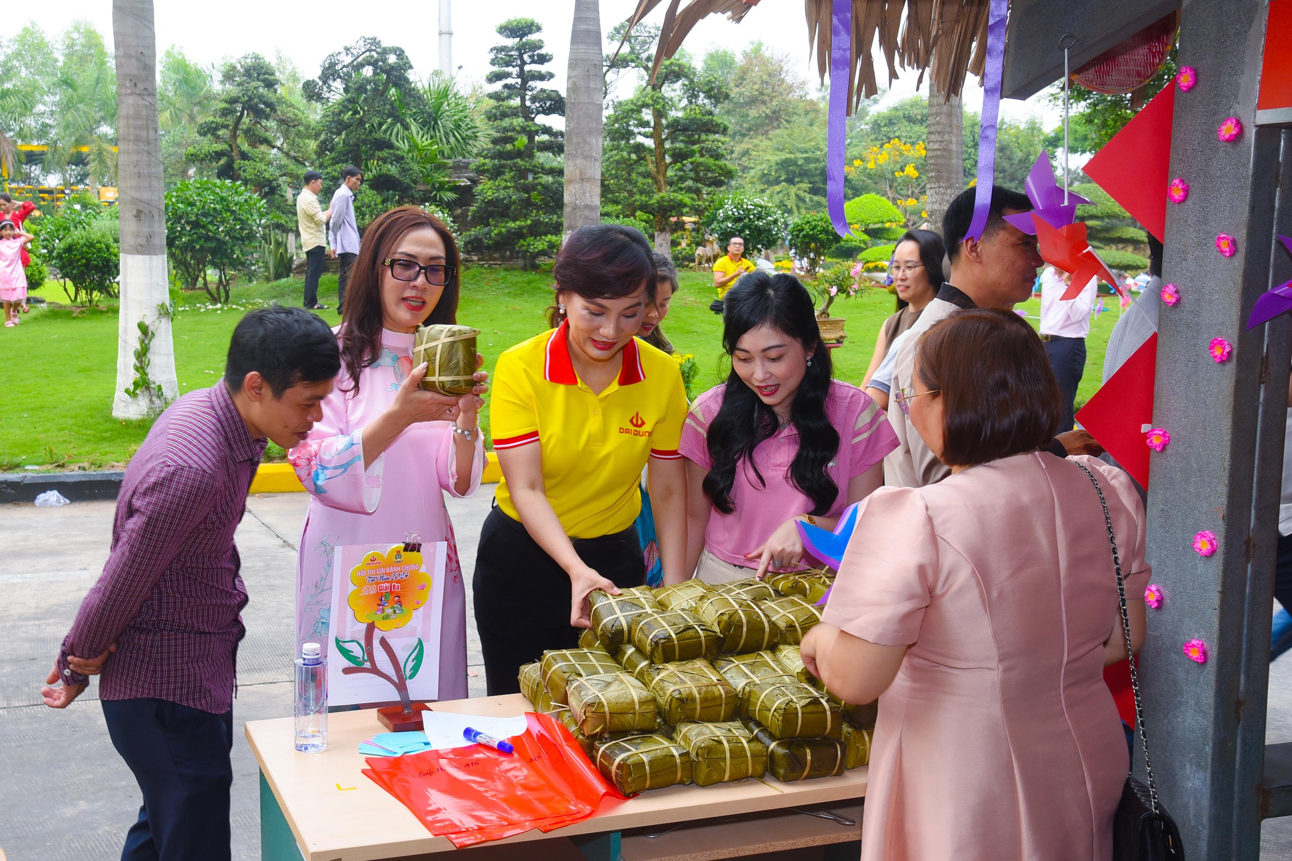 Doanh nghiệp quan t&acirc;m, người lao động an vui đ&oacute;n Tết- Ảnh 8.