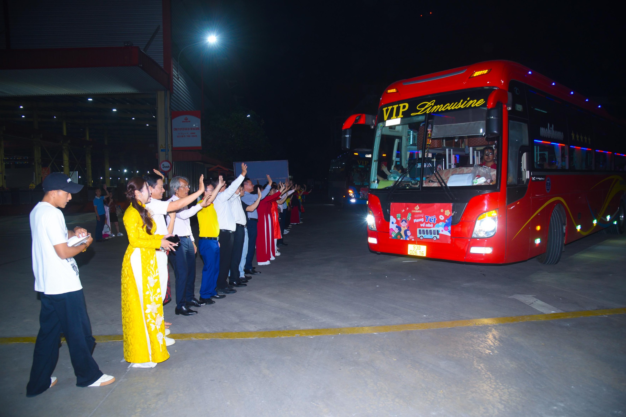Doanh nghiệp quan t&acirc;m, người lao động an vui đ&oacute;n Tết- Ảnh 7.