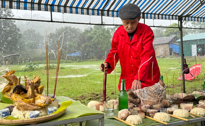 Độc đáo lễ cúng Giang Sơn giữa đại ngàn ở Quảng Bình- Ảnh 3.