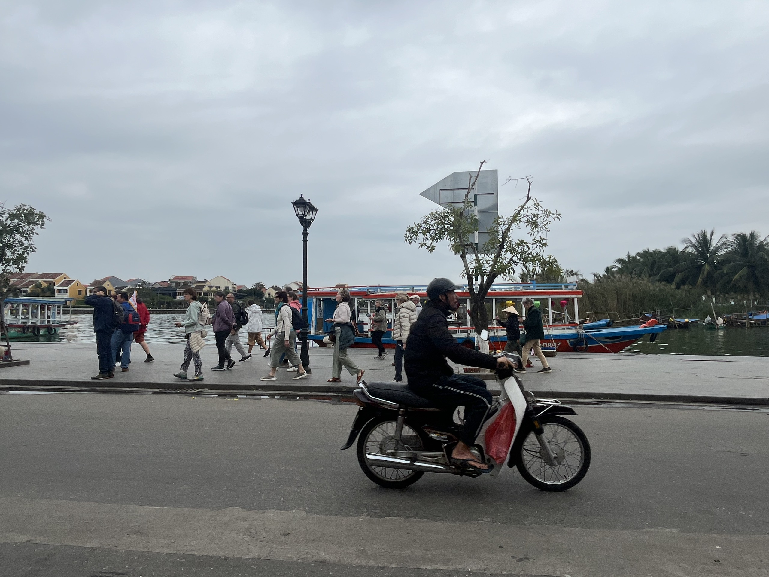 Trước giờ Giao thừa, đến v&agrave; hiểu th&ecirc;m Hội An- Ảnh 1.