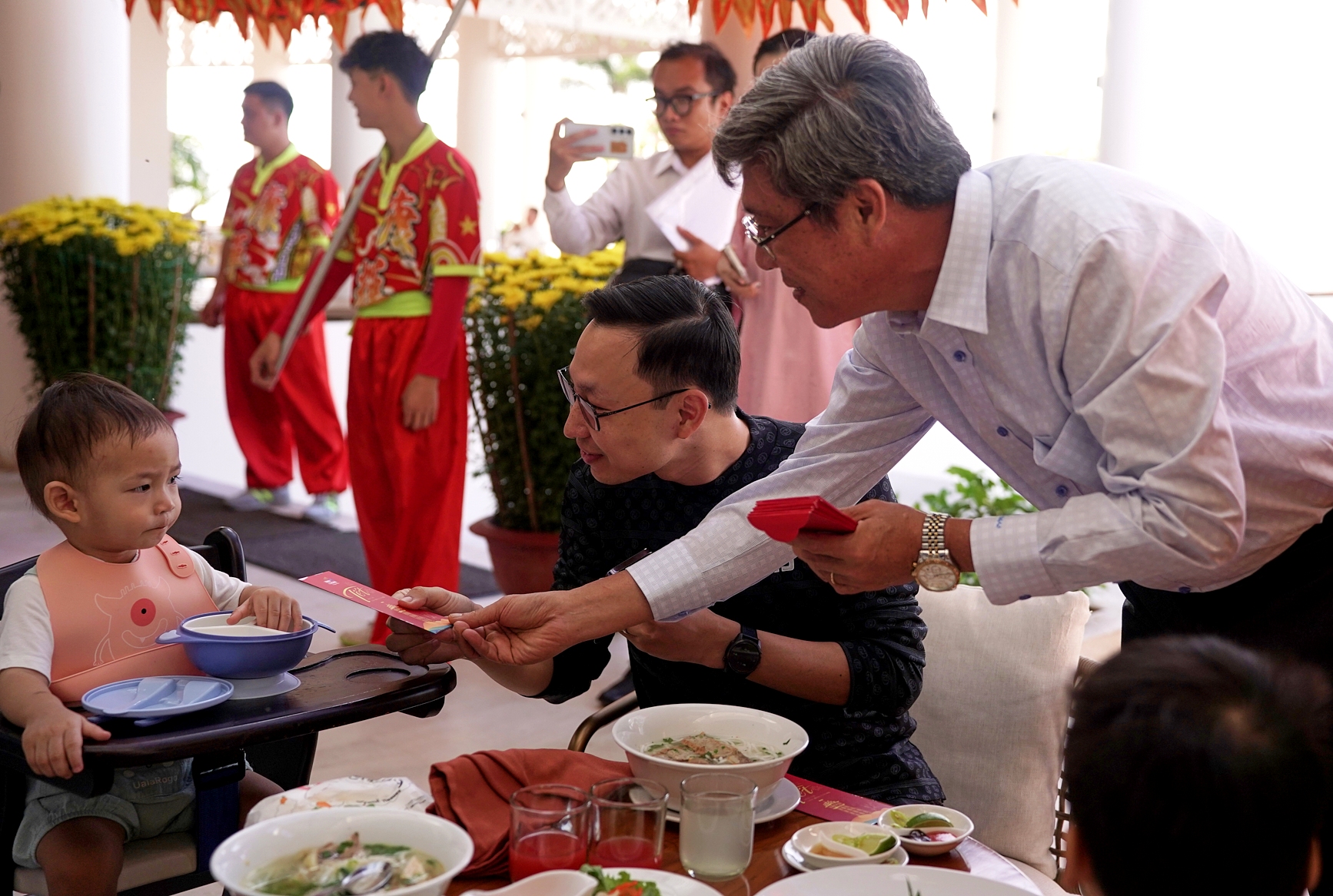 B&igrave;nh Định, B&igrave;nh Thuận l&igrave; x&igrave; du kh&aacute;ch &ldquo;x&ocirc;ng đất&rdquo; đầu năm- Ảnh 2.
