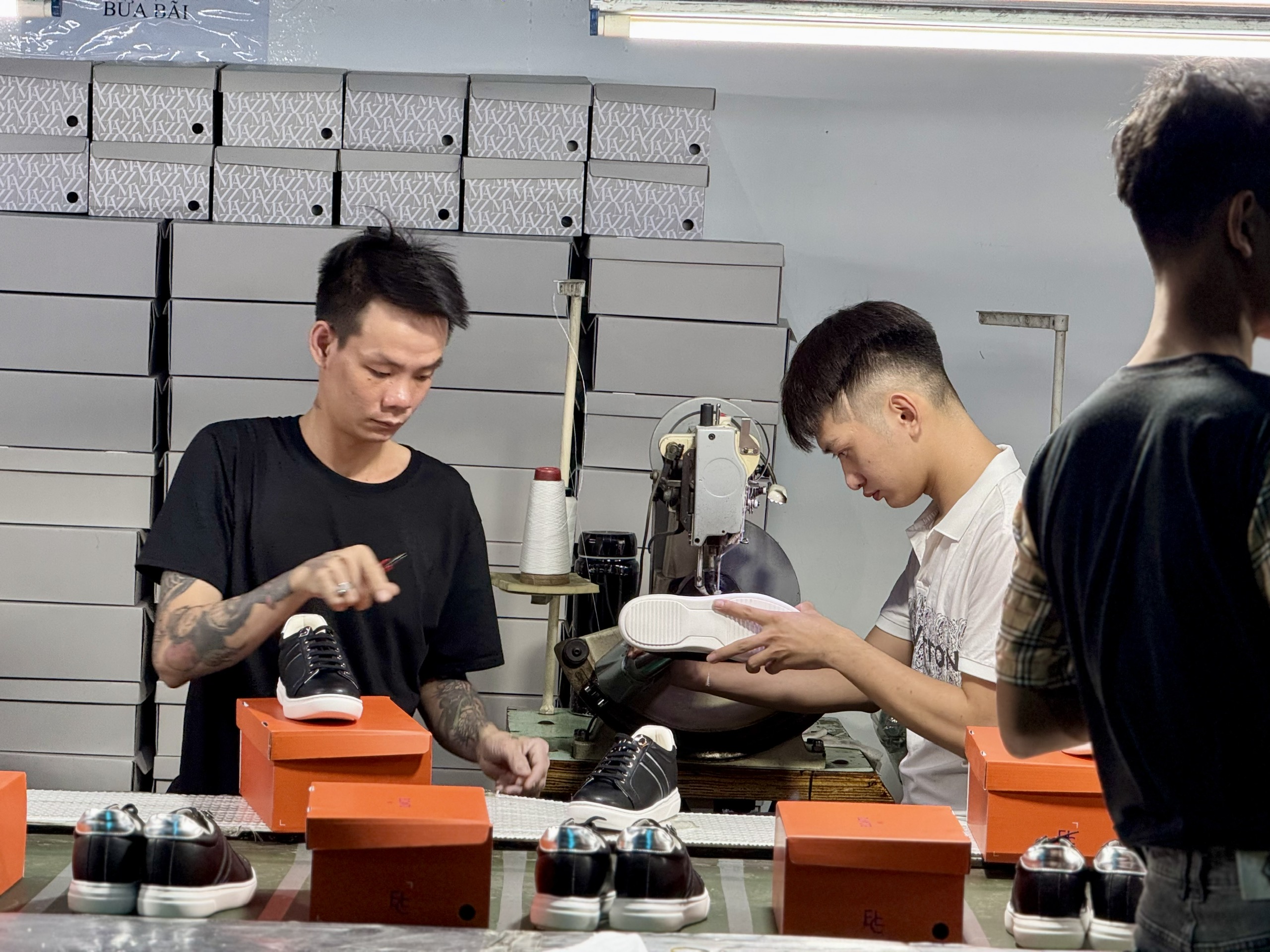 Thị trường lao động TP HCM năm 2025: Những ng&agrave;nh nghề "kh&aacute;t" nh&acirc;n lực sau Tết- Ảnh 4.