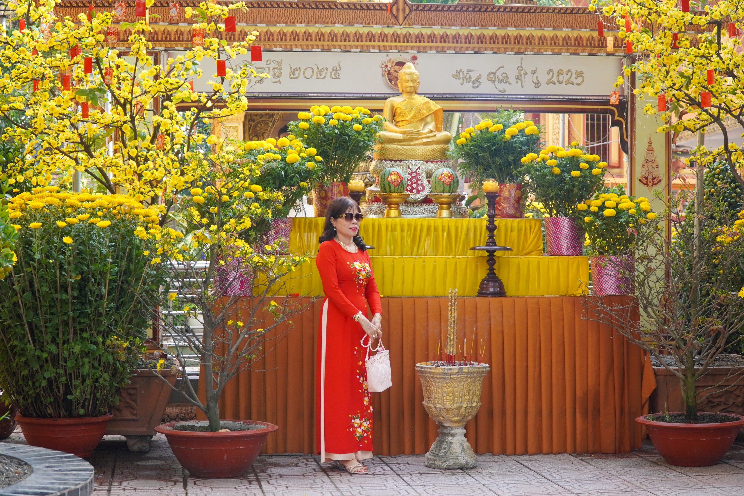 Mùng 1 đi chùa cầu an tại những ngôi chùa đặc biệt của TP HCM- Ảnh 20.
