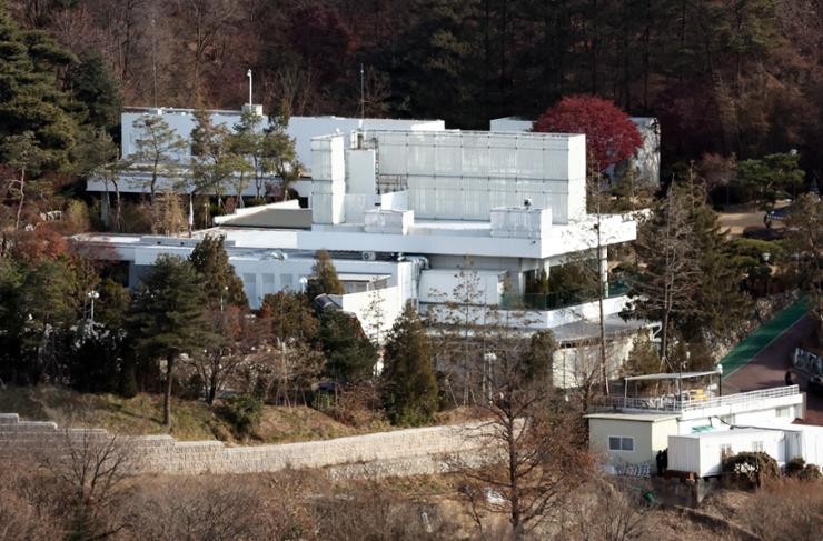 Khu tư dinh của &ocirc;ng Yoon trong khu phức hợp tổng thống ở Seoul. Ảnh: Yonhap