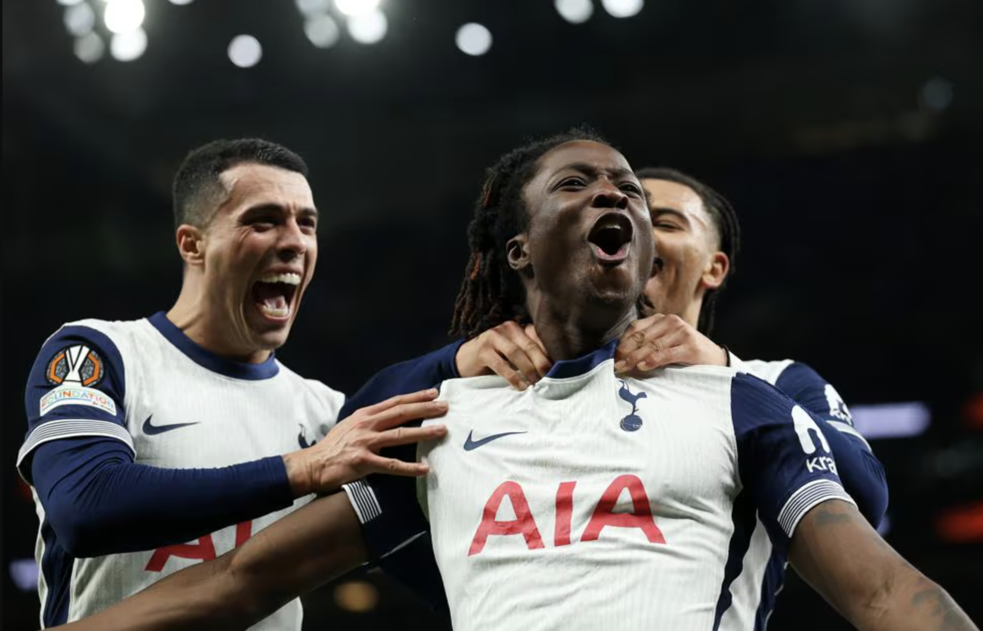 Sao trẻ lập c&ocirc;ng, Man United thẳng tiến Europa League- Ảnh 5.