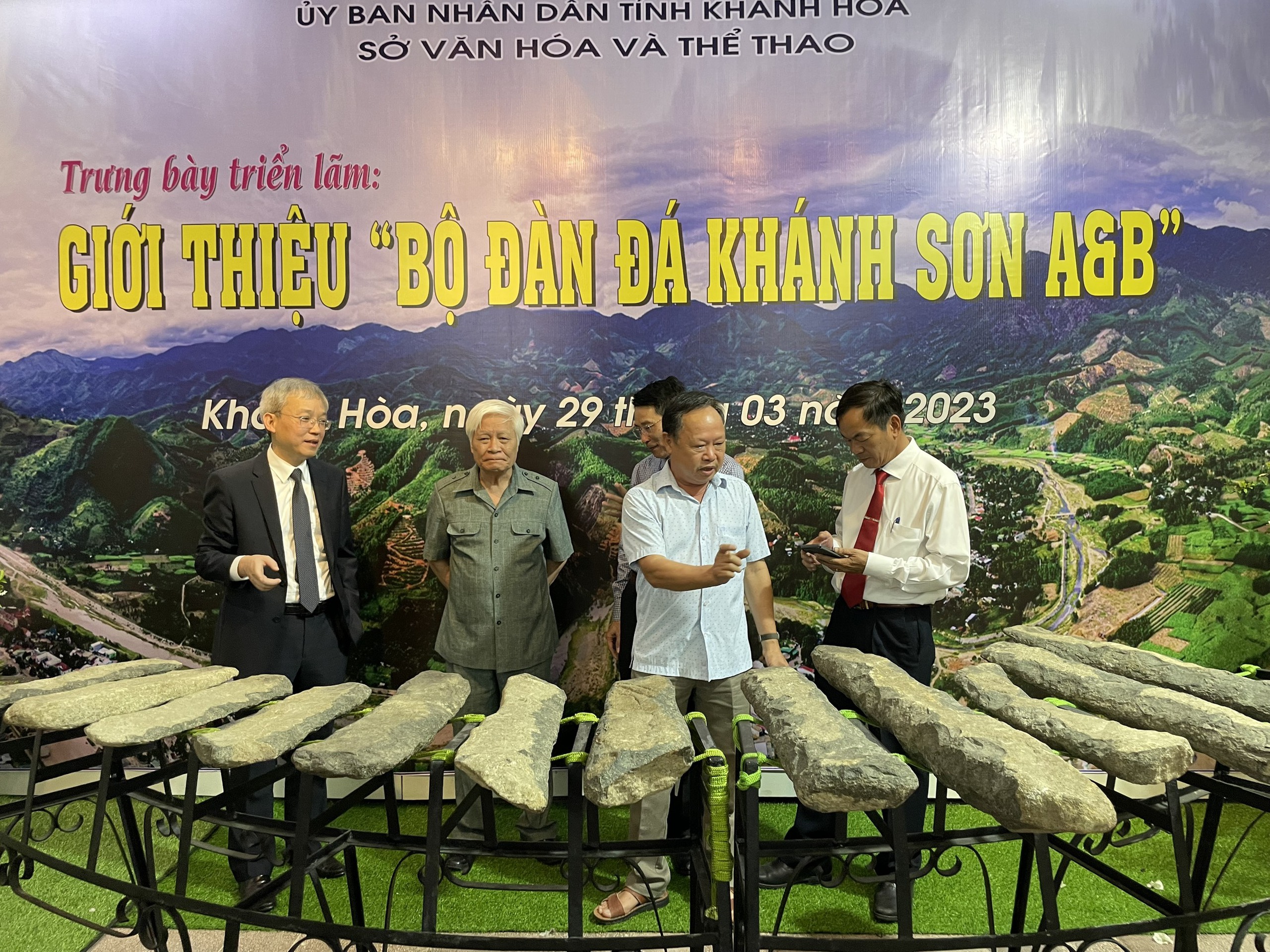 Khám phá bảo vật Quốc gia “Đàn đá Khánh Sơn”- Ảnh 1.
