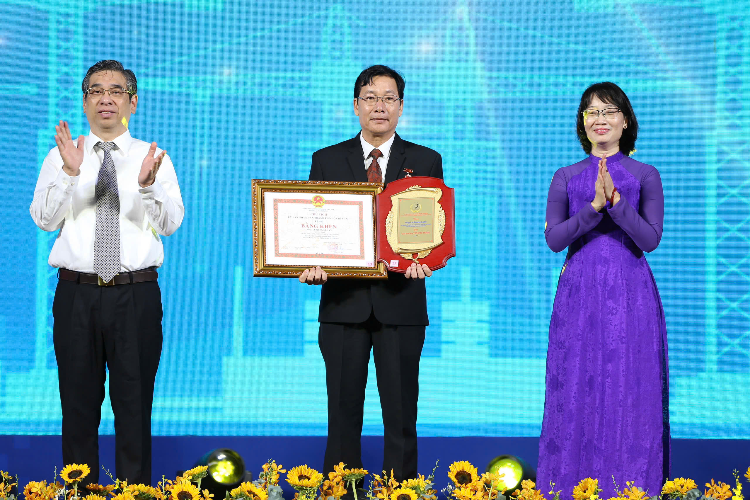 Ước vọng năm 2025: Việc l&agrave;m ổn định, thu nhập tăng- Ảnh 6.