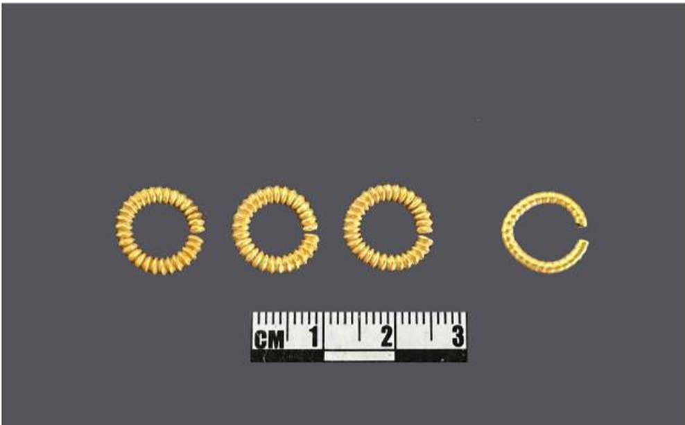 Ly kỳ bảo vật quốc gia: Bí ẩn bộ trang sức vàng trong mộ táng- Ảnh 4.