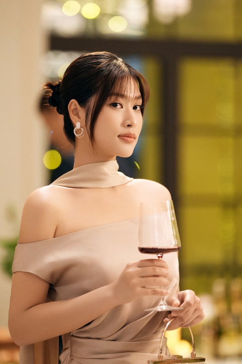 Hoa hậu thế nào trong phim Tết?
- Ảnh 4.