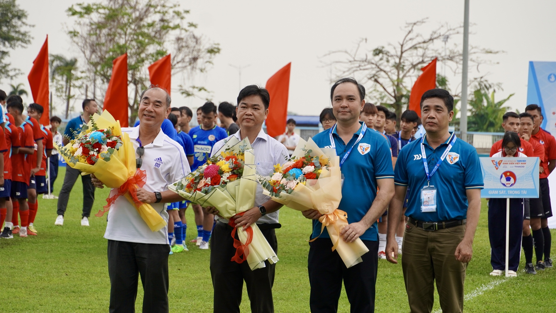 Khai mạc v&ograve;ng loại khu vực Đ&ocirc;ng Nam Bộ Giải b&oacute;ng đ&aacute; Thanh ni&ecirc;n sinh vi&ecirc;n Việt Nam- Ảnh 2.