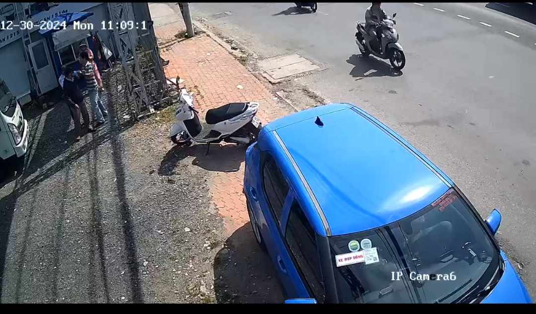Công an điều tra thanh niên ở quận 12 vô cớ tấn công người khác- Ảnh 1.