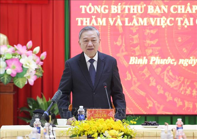 Tổng B&iacute; thư T&ocirc; L&acirc;m thăm v&agrave; l&agrave;m việc với C&ocirc;ng an tỉnh B&igrave;nh Phước- Ảnh 3.