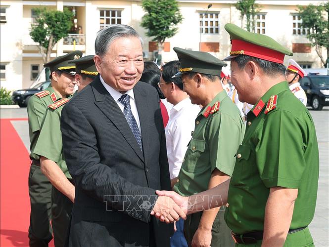 Tổng B&iacute; thư T&ocirc; L&acirc;m thăm v&agrave; l&agrave;m việc với C&ocirc;ng an tỉnh B&igrave;nh Phước- Ảnh 2.