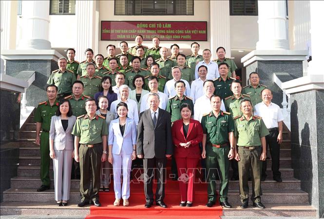 Tổng B&iacute; thư T&ocirc; L&acirc;m thăm v&agrave; l&agrave;m việc với C&ocirc;ng an tỉnh B&igrave;nh Phước- Ảnh 7.