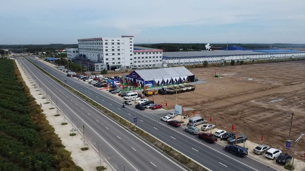 B&igrave;nh Dương đ&oacute;n l&agrave;n s&oacute;ng đầu tư- Ảnh 1.