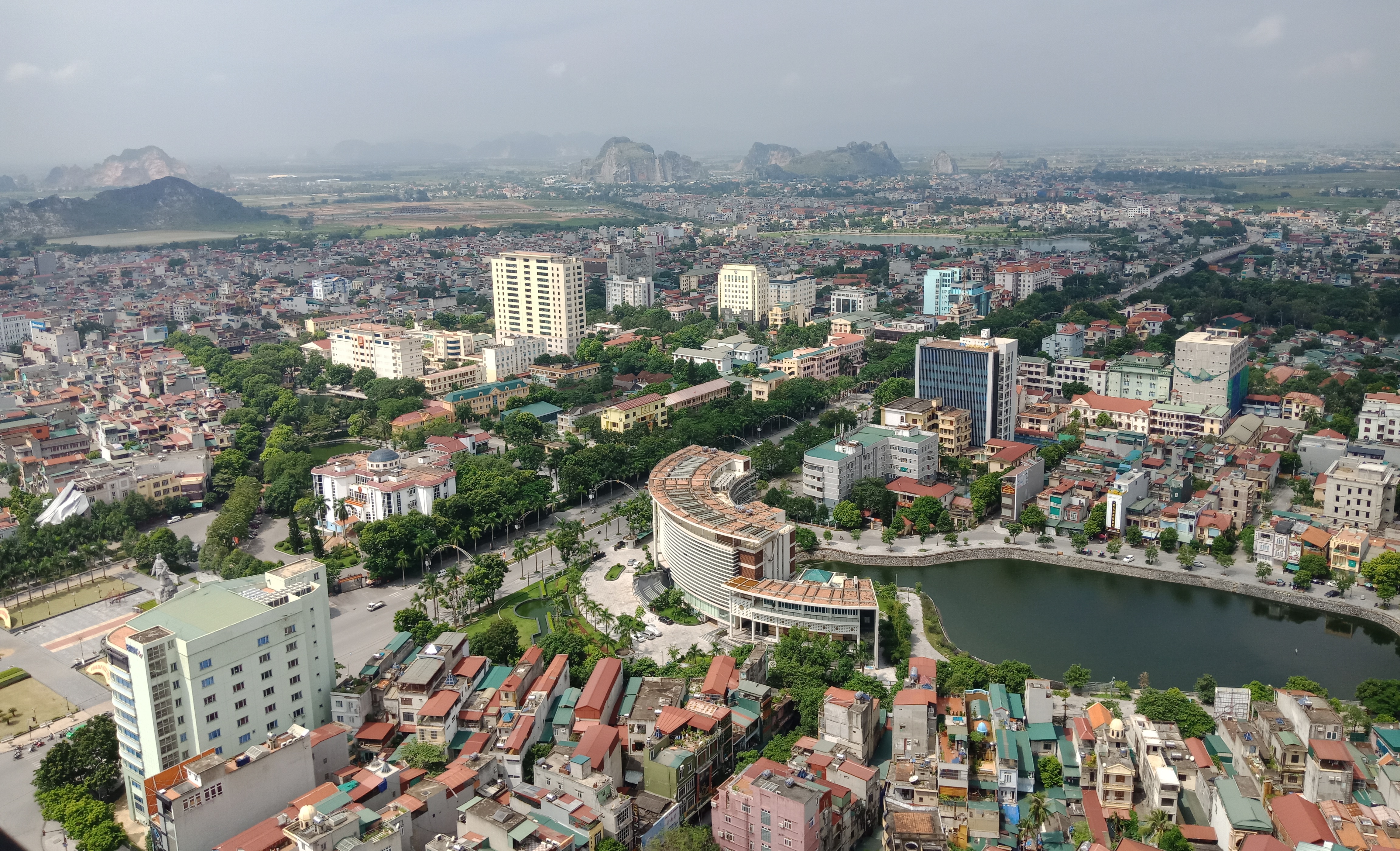 Thanh H&oacute;a thu ng&acirc;n s&aacute;ch vượt Quảng Ninh, đứng thứ 7 cả nước- Ảnh 2.