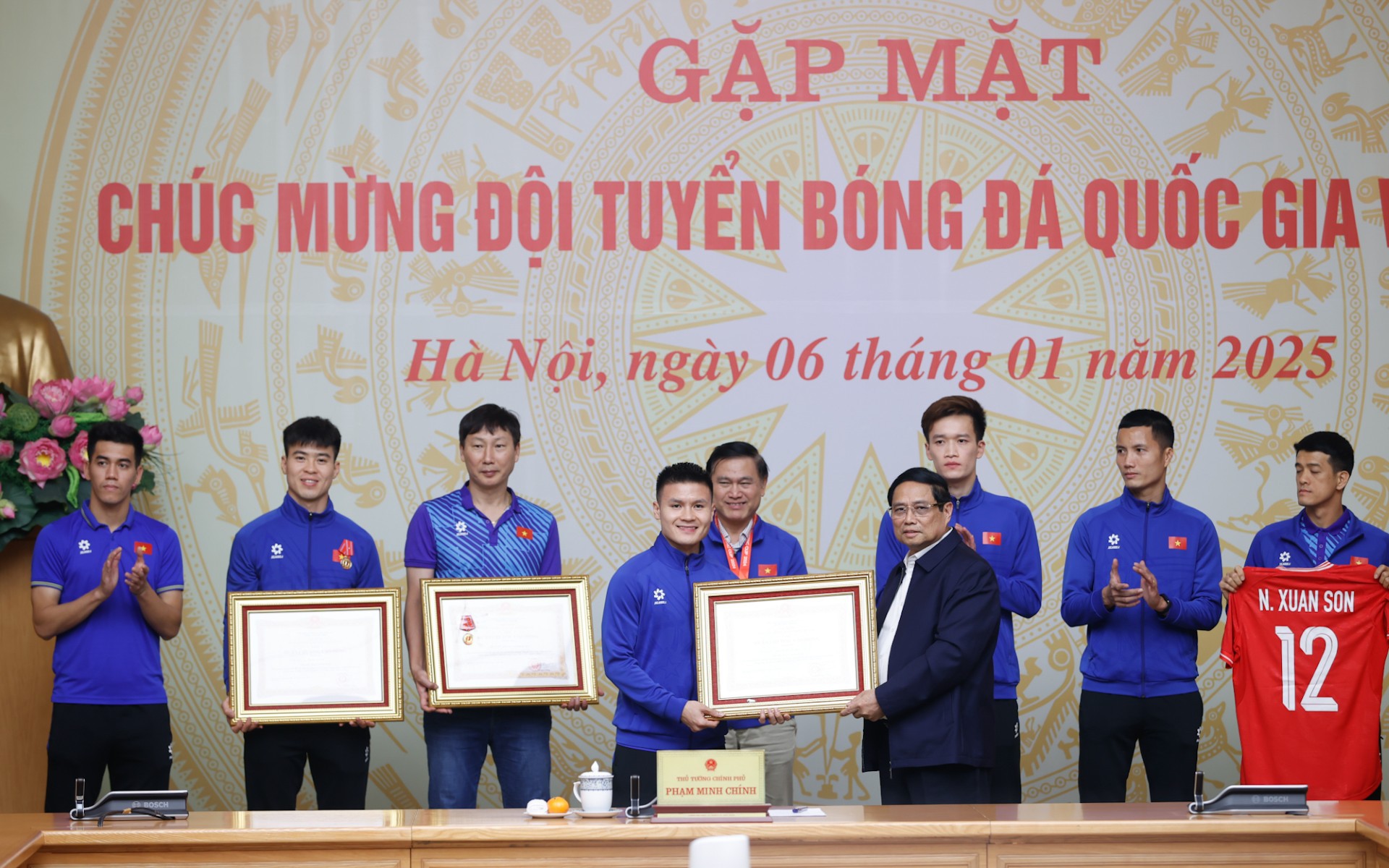Thể thao Việt Nam phải c&ugrave;ng d&acirc;n tộc vươn m&igrave;nh