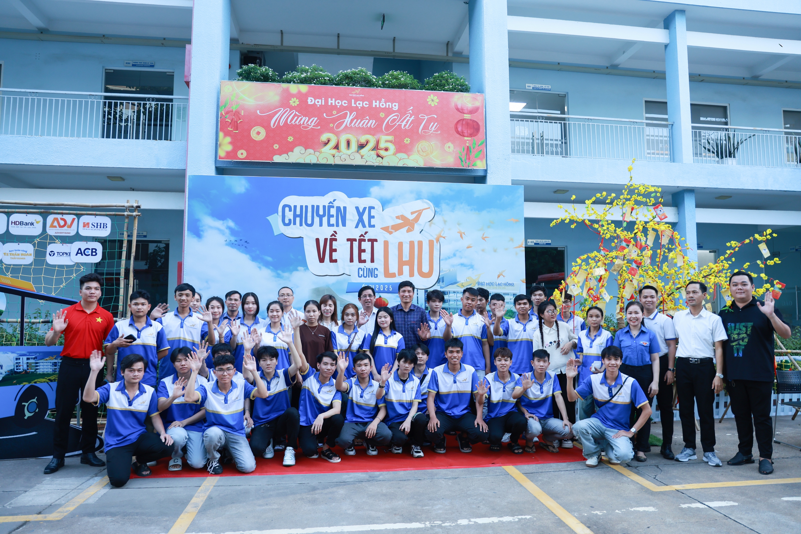 "Chuyến xe về Tết" 7 tỉnh miền Trung - T&acirc;y Nguy&ecirc;n ấm &aacute;p nghĩa t&igrave;nh- Ảnh 3.