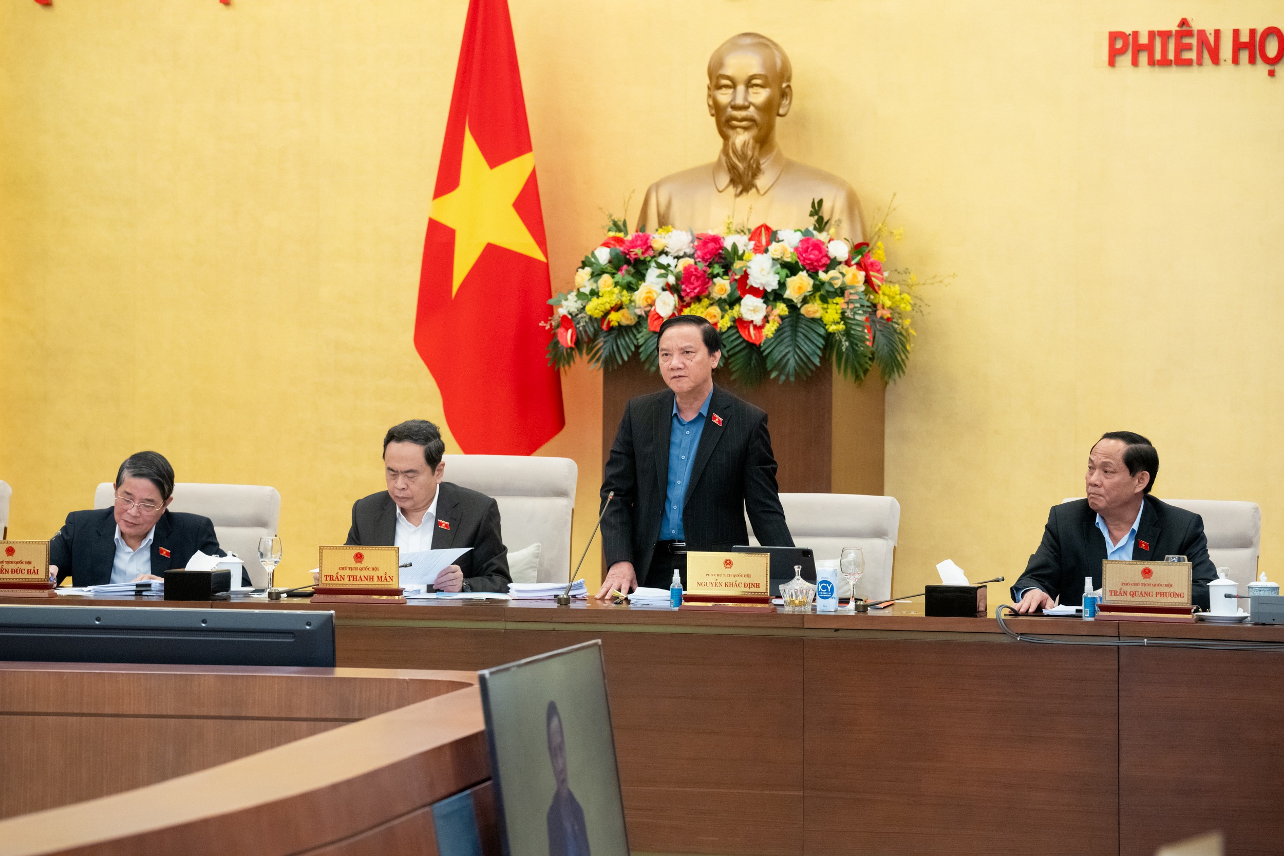 &Ocirc; nhiễm kh&ocirc;ng kh&iacute; ở H&agrave; Nội đang rất bức x&uacute;c- Ảnh 2.