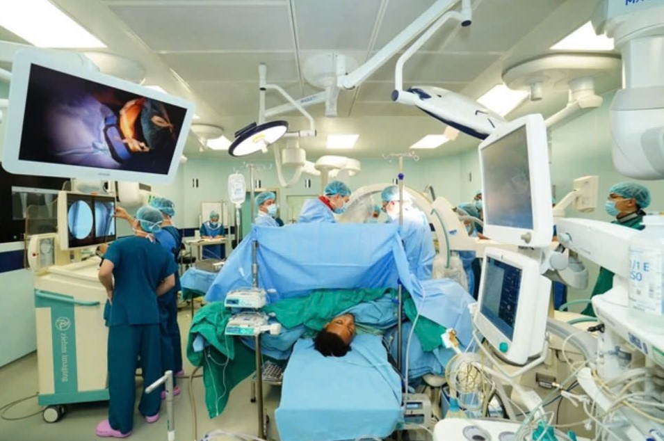 V&igrave; sao Xu&acirc;n Son về Việt Nam phẫu thuật chứ kh&ocirc;ng phải ở nước ngo&agrave;i?- Ảnh 4.