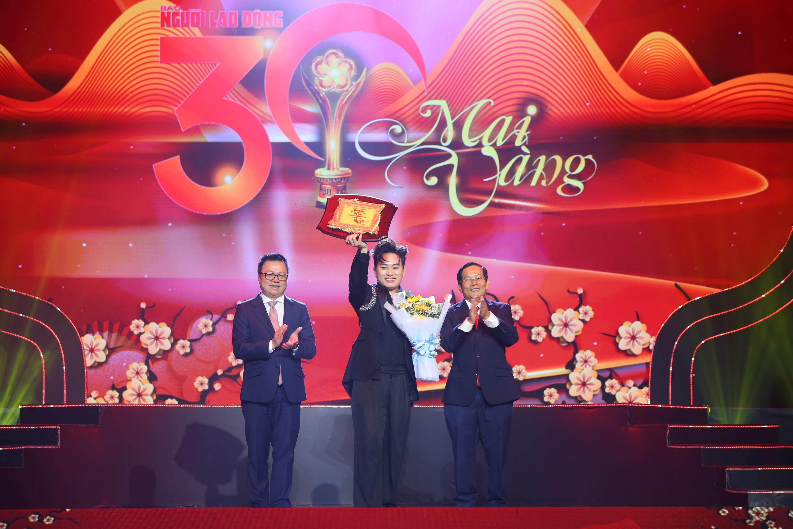 Lễ trao Giải Mai V&agrave;ng lần thứ 30: H&agrave;nh tr&igrave;nh &yacute; nghĩa, tự h&agrave;o- Ảnh 4.