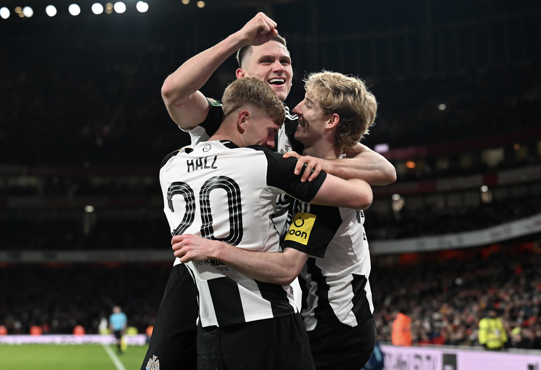 Đ&aacute;nh sập "ph&aacute;o đ&agrave;i" Emirates, Newcastle rộng cửa v&agrave;o chung kết League Cup- Ảnh 3.