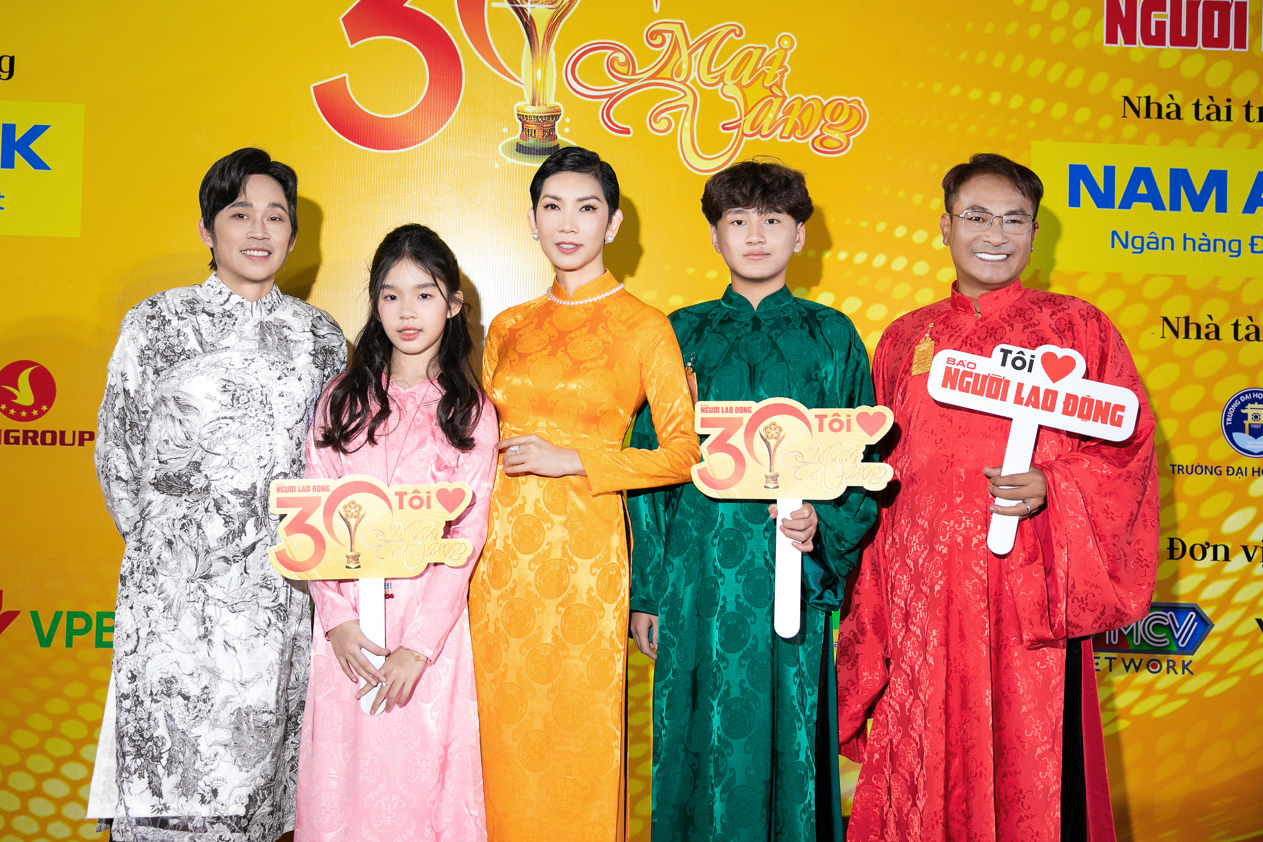 Siêu mẫu Xuân Lan luôn tin và mong chờ giải Mai Vàng
- Ảnh 1.