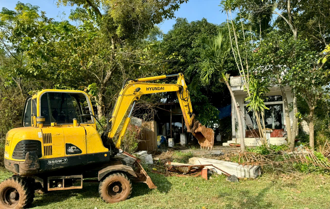 Hình ảnh cưỡng chế 2 hộ dân cuối cùng của dự án công viên hơn 700 tỉ đồng ở BR-VT - Ảnh 3.