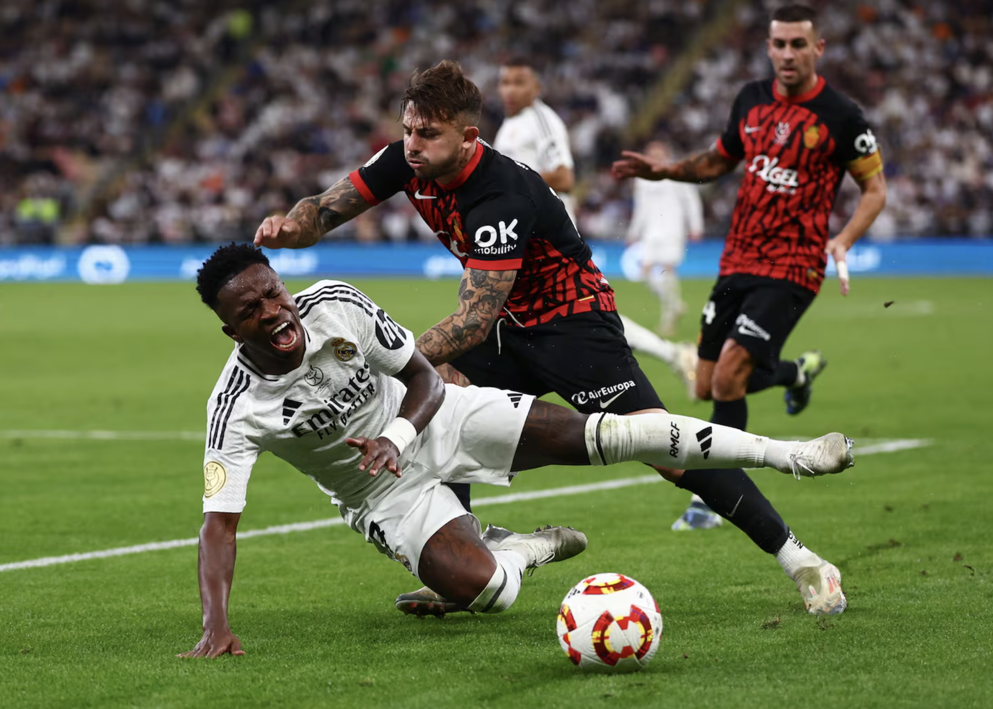 Đ&aacute;nh bại Mallorca, Real Madrid chờ chung kết si&ecirc;u kinh điển với Barcelona- Ảnh 7.