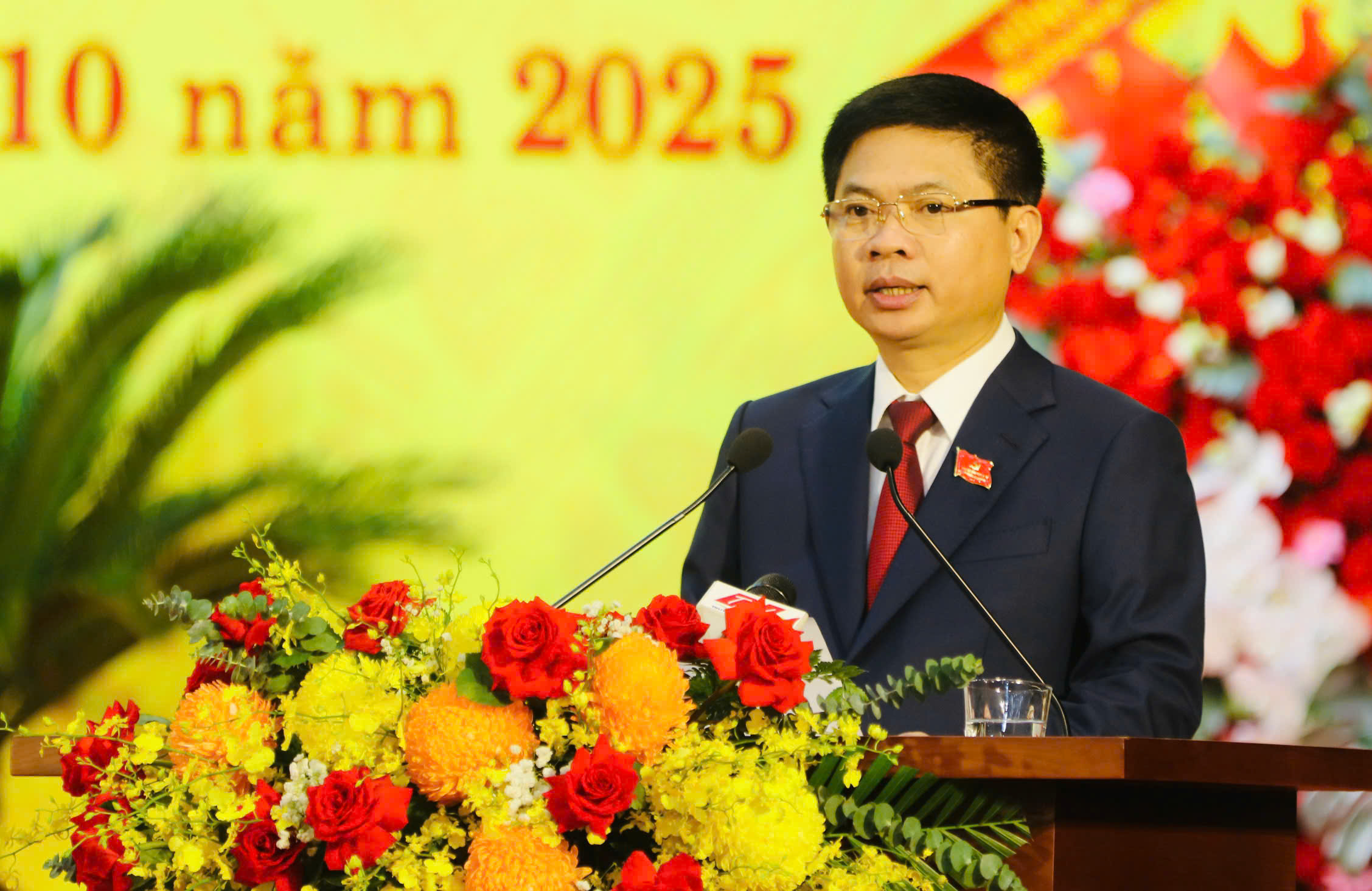 Trưởng Ban Tổ chức Trung ương Lê Minh Hưng dự Đại hội Đảng bộ tỉnh Ninh Bình- Ảnh 3.