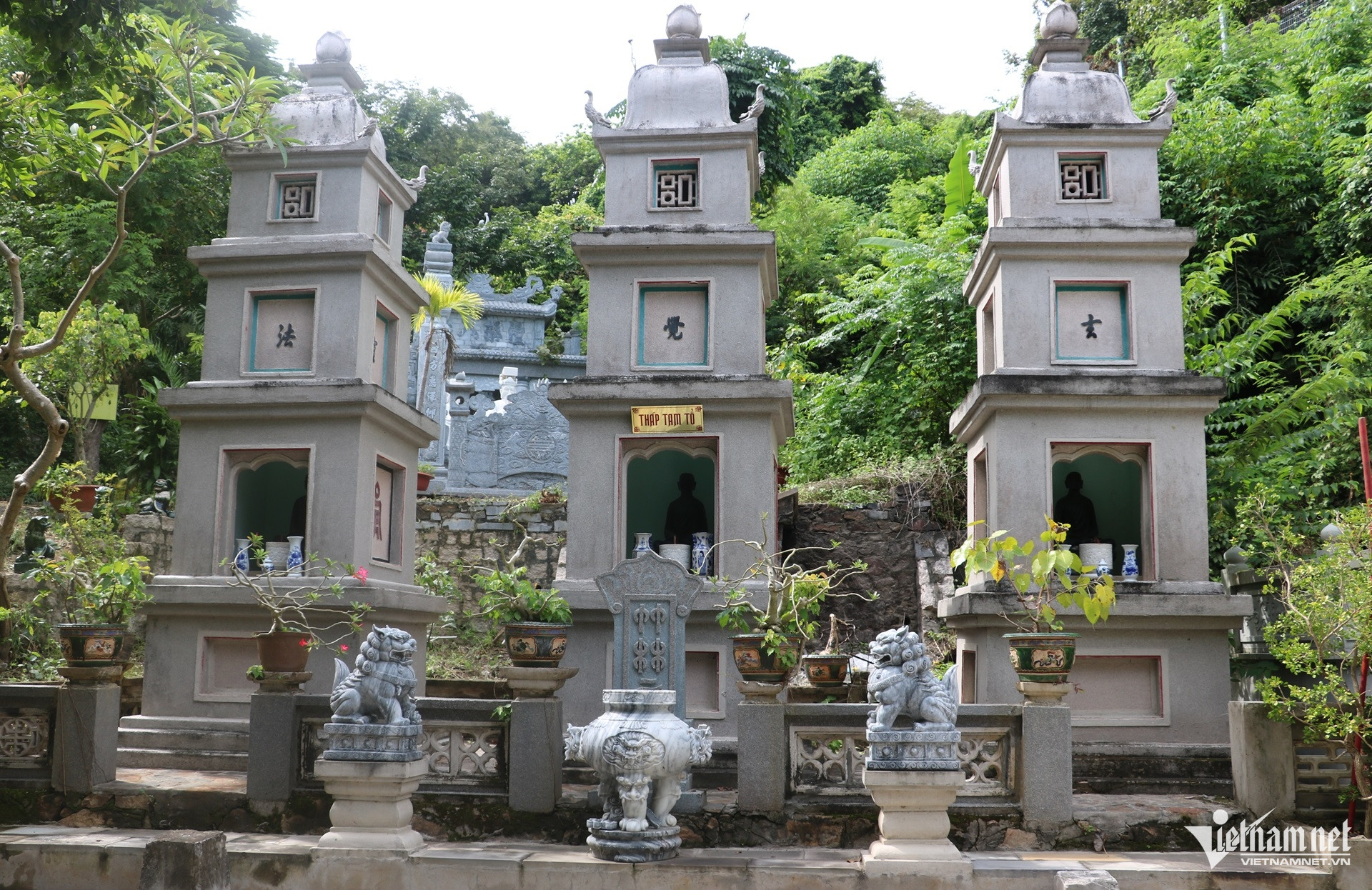 B&ecirc;n trong ch&ugrave;a Linh Phong nơi kim quan Trưởng l&atilde;o H&ograve;a Thượng Th&iacute;ch Tr&iacute; Tịnh nhập th&aacute;p - Ảnh 12.
