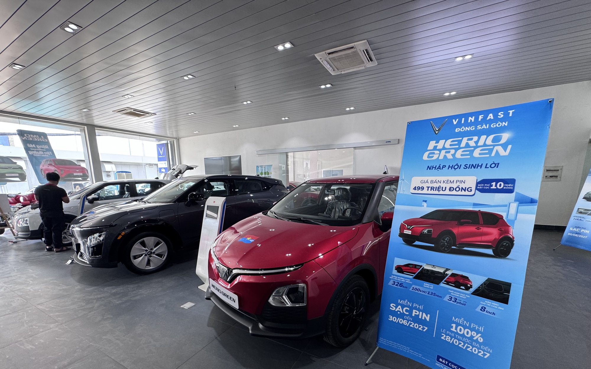 VinFast tiêu thụ 100.000 ô tô trong 3 quý đầu năm