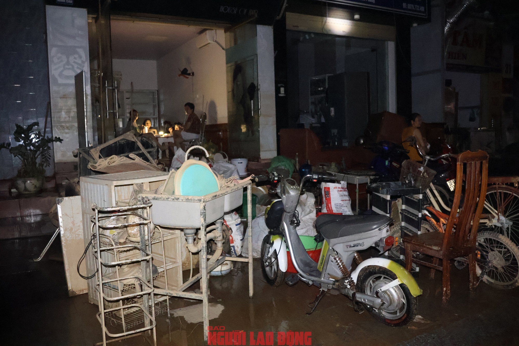 Người d&acirc;n Th&aacute;i Nguy&ecirc;n khắc phục hậu quả trận lũ lịch sử chưa từng c&oacute; - Ảnh 5.