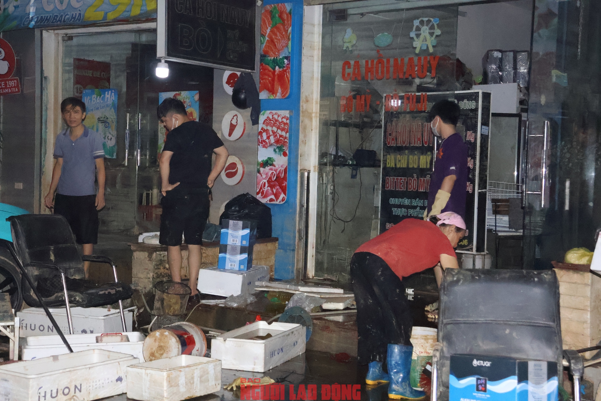 Người d&acirc;n Th&aacute;i Nguy&ecirc;n khắc phục hậu quả trận lũ lịch sử chưa từng c&oacute; - Ảnh 12.