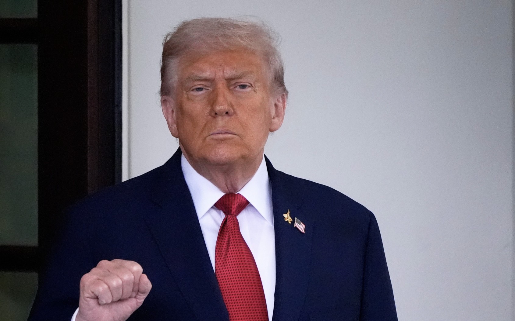 Ông Donald Trump có hành động bất ngờ sau kết quả Nobel Hòa bình 2025