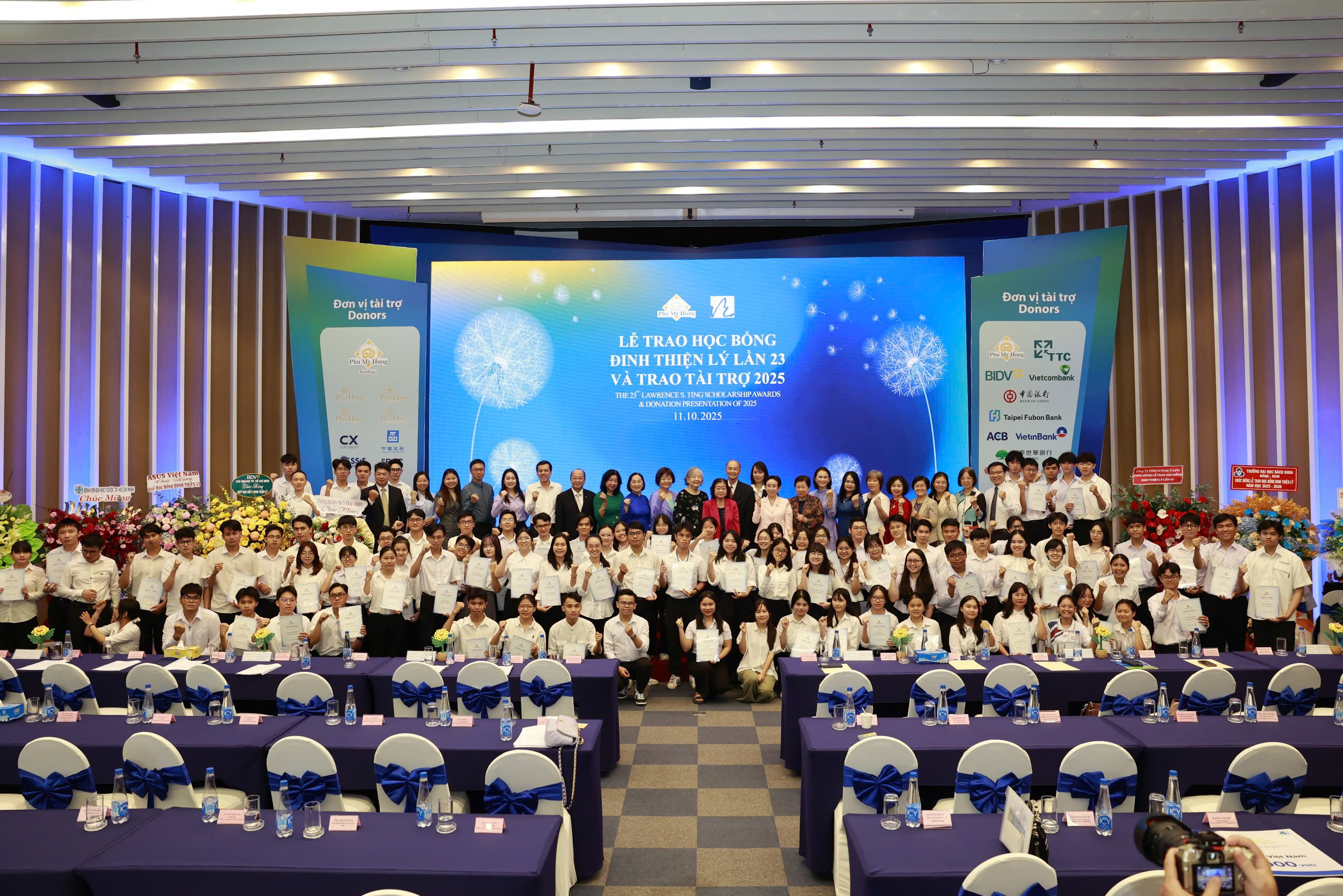 Học bổng Đinh Thiện L&yacute;: 20 năm đồng h&agrave;nh c&ugrave;ng học sinh, sinh vi&ecirc;n - Ảnh 7.
