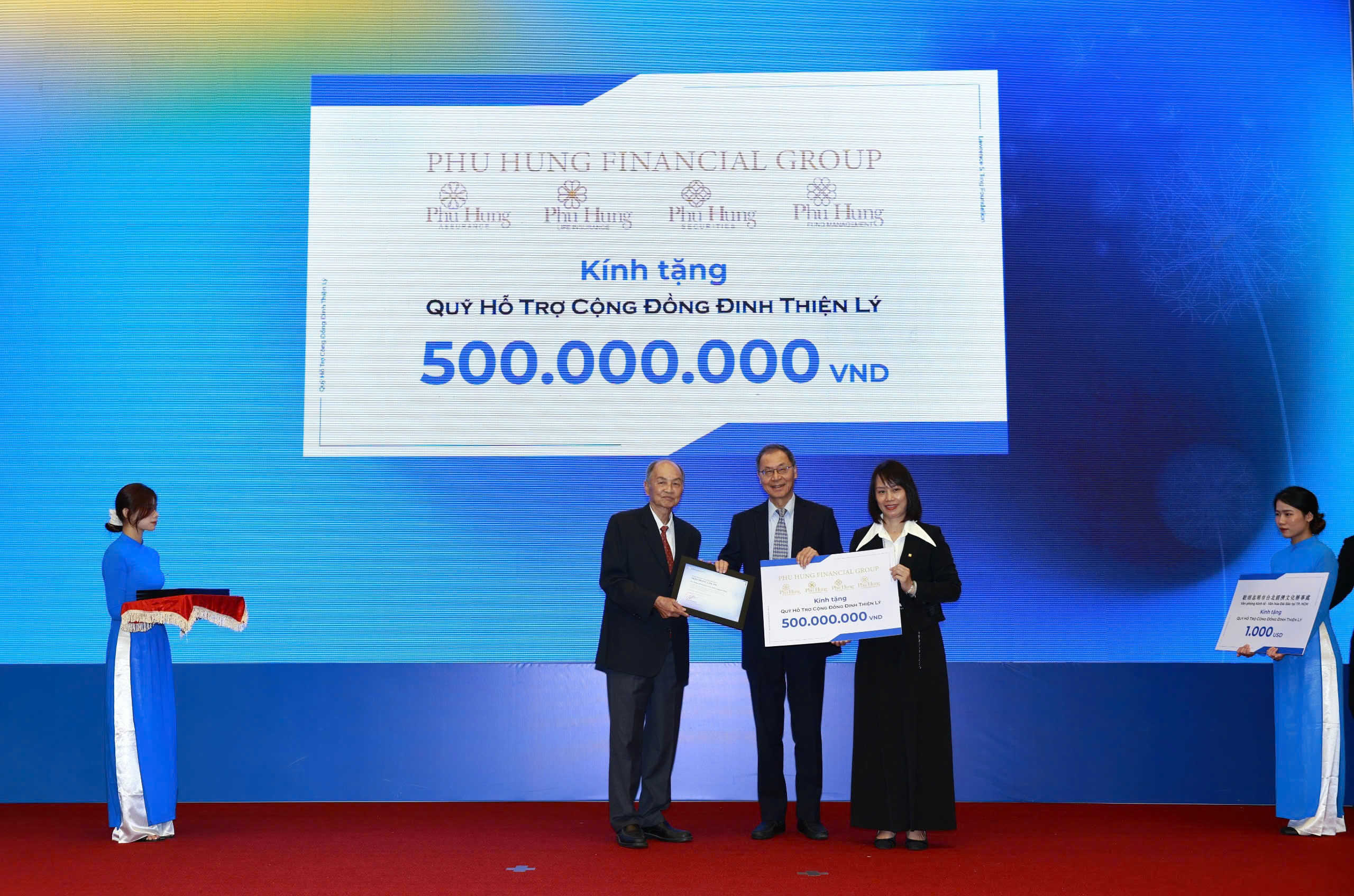 Học bổng Đinh Thiện L&yacute;: 20 năm đồng h&agrave;nh c&ugrave;ng học sinh, sinh vi&ecirc;n - Ảnh 8.