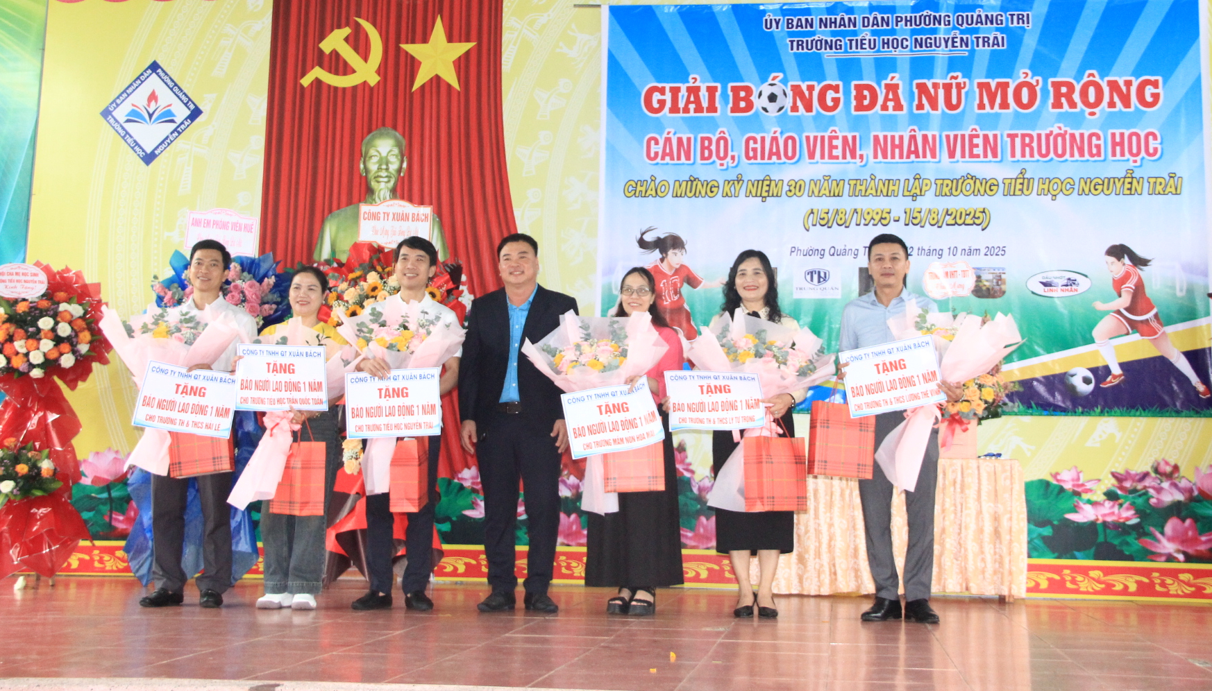 Khai mạc giải b&oacute;ng đ&aacute; nữ trường học mở rộng - Ảnh 3.