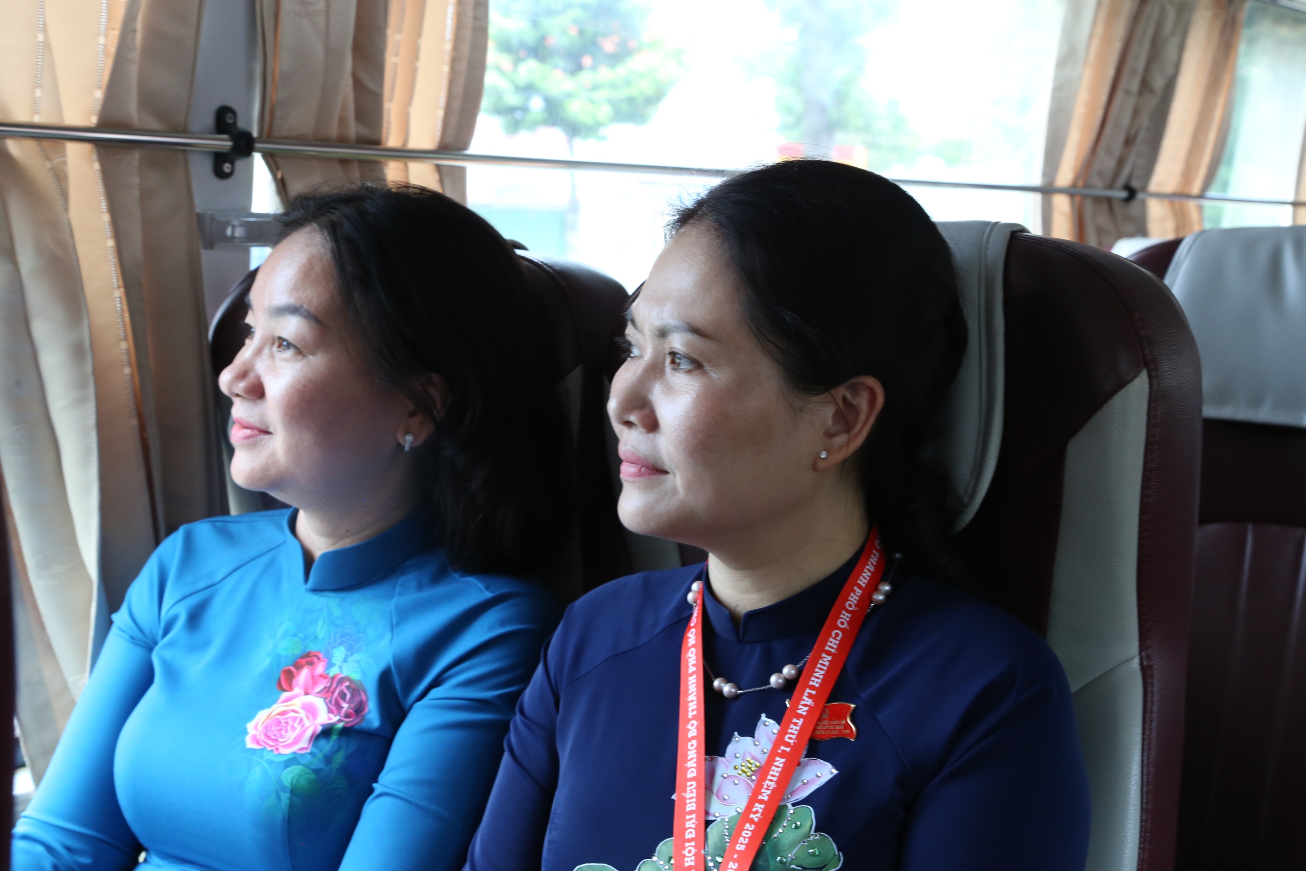 Tổ đại biểu tham dự Đại hội đại biểu Đảng bộ TP HCM tham quan Nh&agrave; m&aacute;y sữa Vinamilk - Ảnh 5.