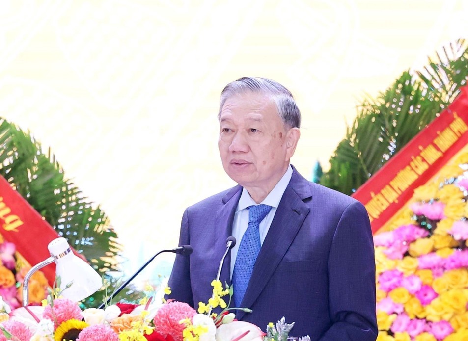 Tổng B&iacute; thư T&ocirc; L&acirc;m dự Lễ kỷ niệm 80 năm Ng&agrave;y truyền thống Lực lượng vũ trang Qu&acirc;n khu 4 - Ảnh 3.